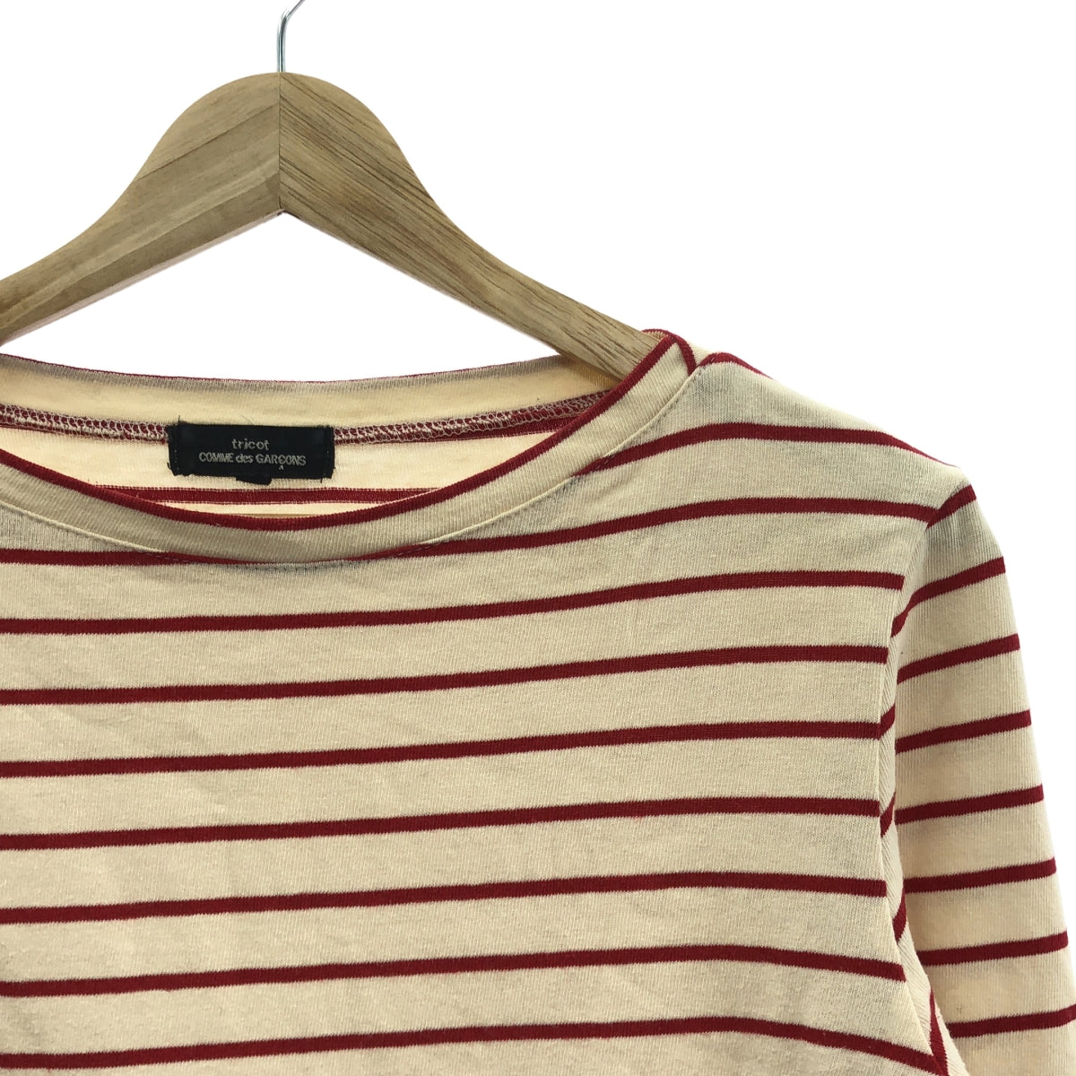 tricot COMME des GARCONS | 2011AW / AD2011 | 金色扣袖，船領，棉質，條紋剪裁 | S | 象牙色 / 紅色 | 女款