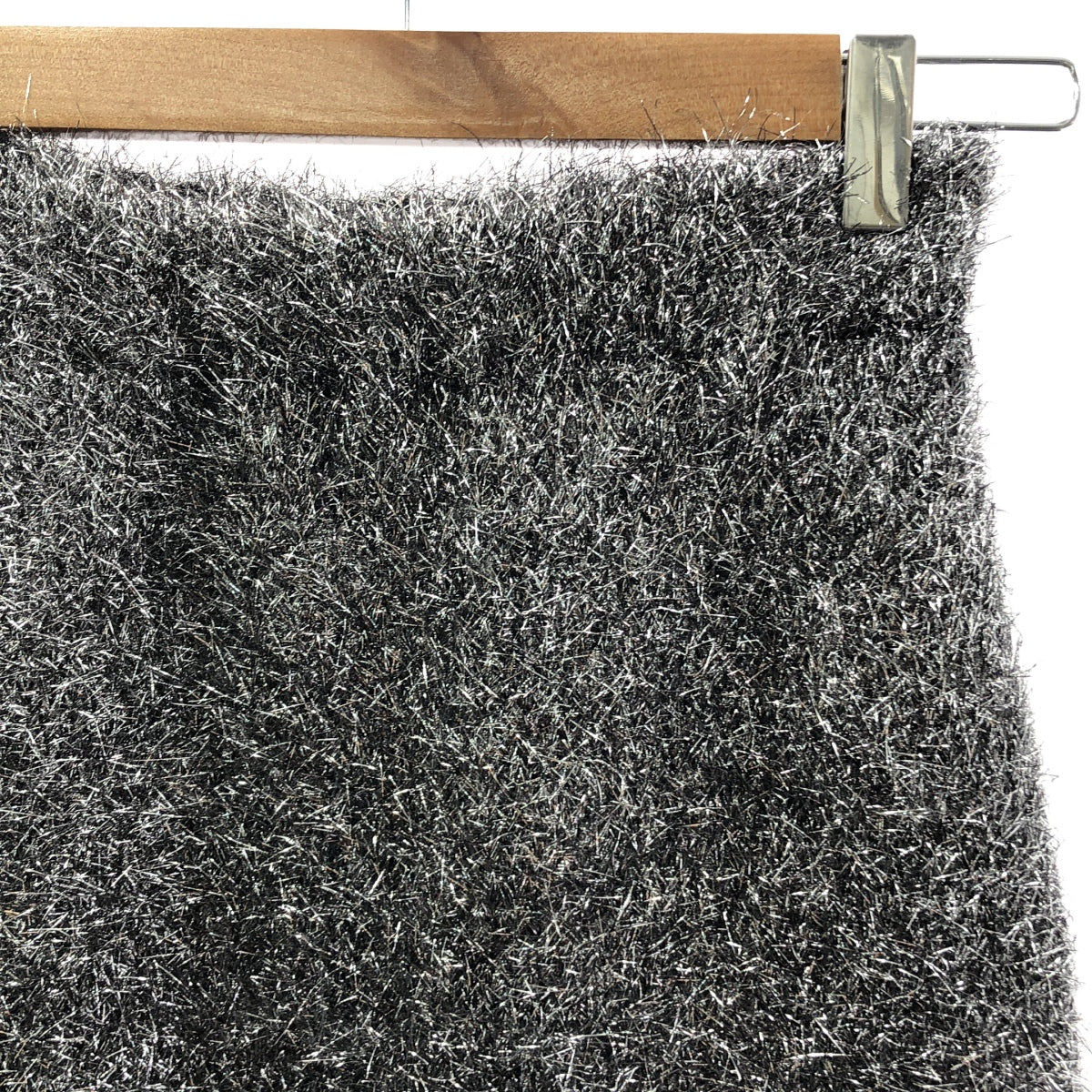 [近新] Framework | 2023 秋冬 | 羽毛金銀絲針織裙 / 有襯裡 | F 碼 | 銀色 | 女款