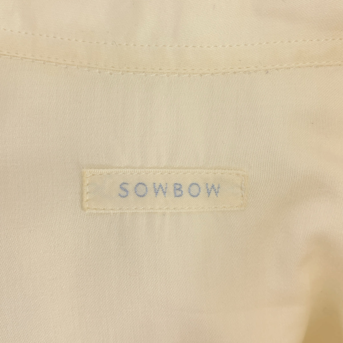 SOWBOW | 常規領襯衫 | 0 碼 | 米白色 | 男款