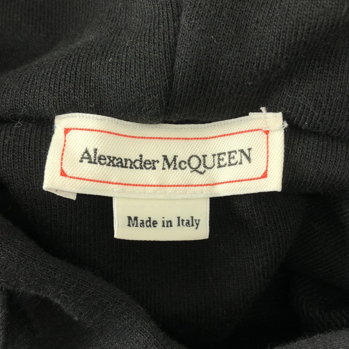 ALEXANDER MCQUEEN / アレキサンダーマックイーン | グラフティロゴ