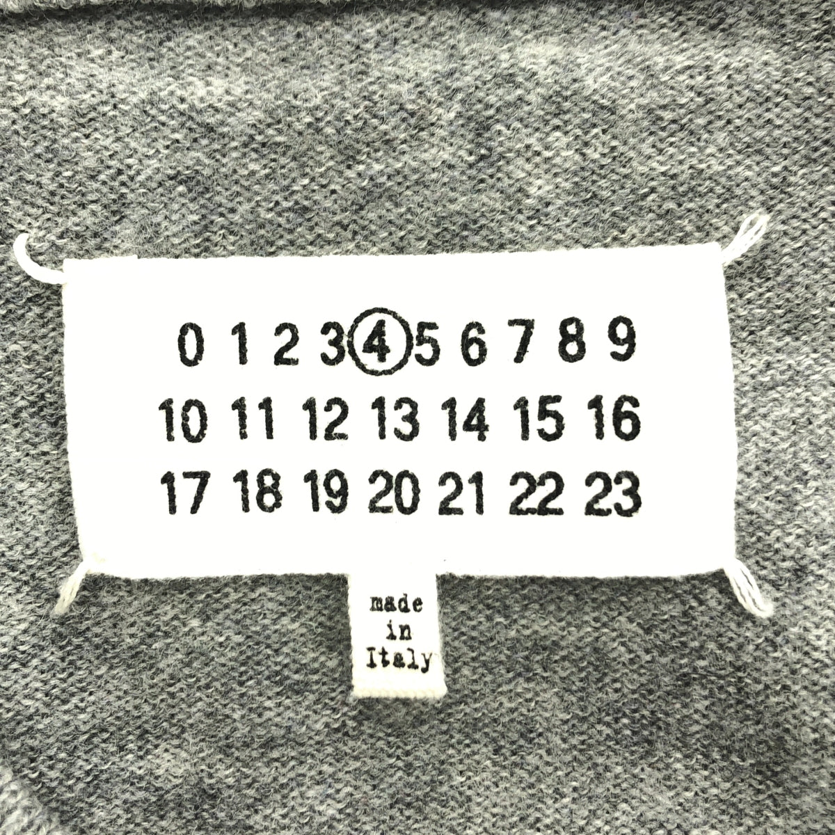 Maison Margiela | 2019 秋冬 | V領不對稱針織衫 | XS | 女款
