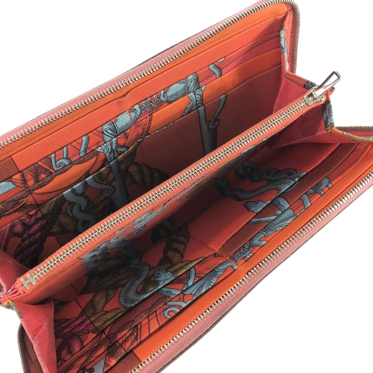 HERMES / 헤르메스 | della cavalleria U 각인 U 아작 실크 인 안감 스카프 패턴