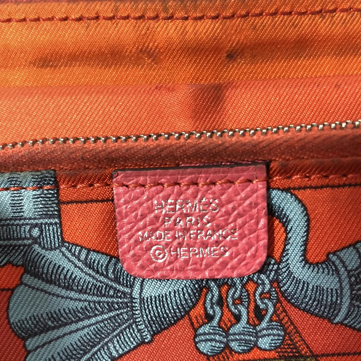 HERMES / 헤르메스 | della cavalleria U 각인 U 아작 실크 인 안감 스카프 패턴