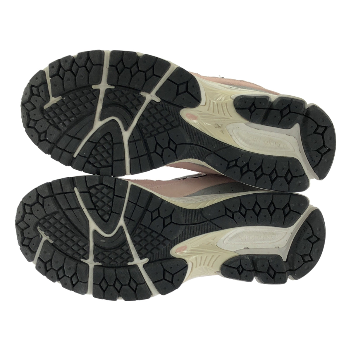 New Balance M2002RFC 絨面革和網眼運動鞋（類似新品）| 尺寸 24.5 | 粉紅色/灰色 | 女款