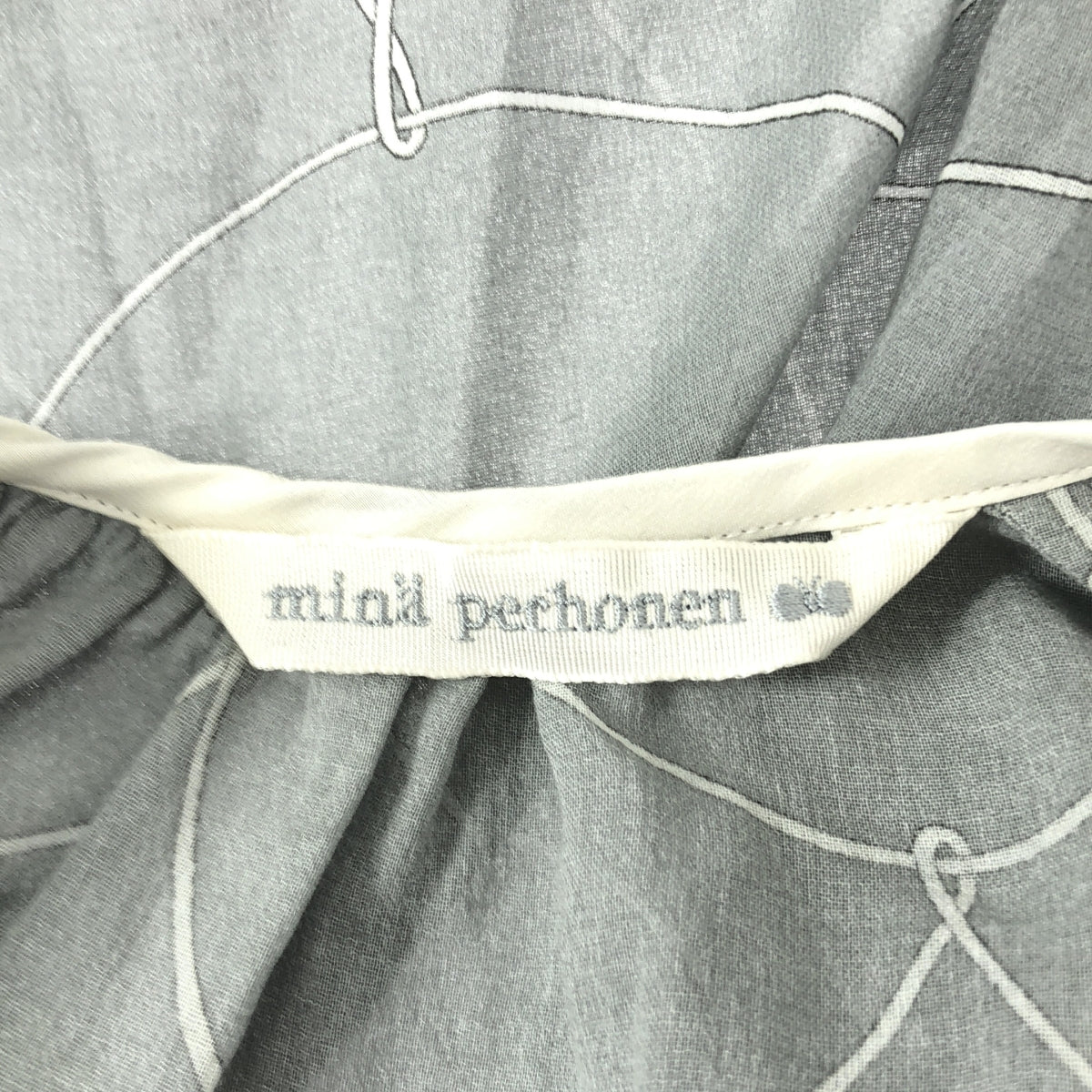[狀況極佳] mina perhonen | Loysa | 褶皺印花洋裝 | 尺寸 40-42 | 灰色 | 女款