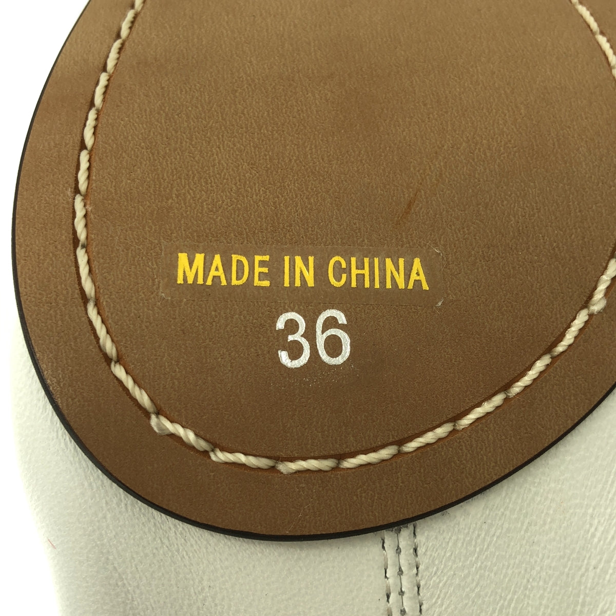 【新品】FURFUR 方頭芭蕾平底鞋 | 36碼 | 白色 | 女款