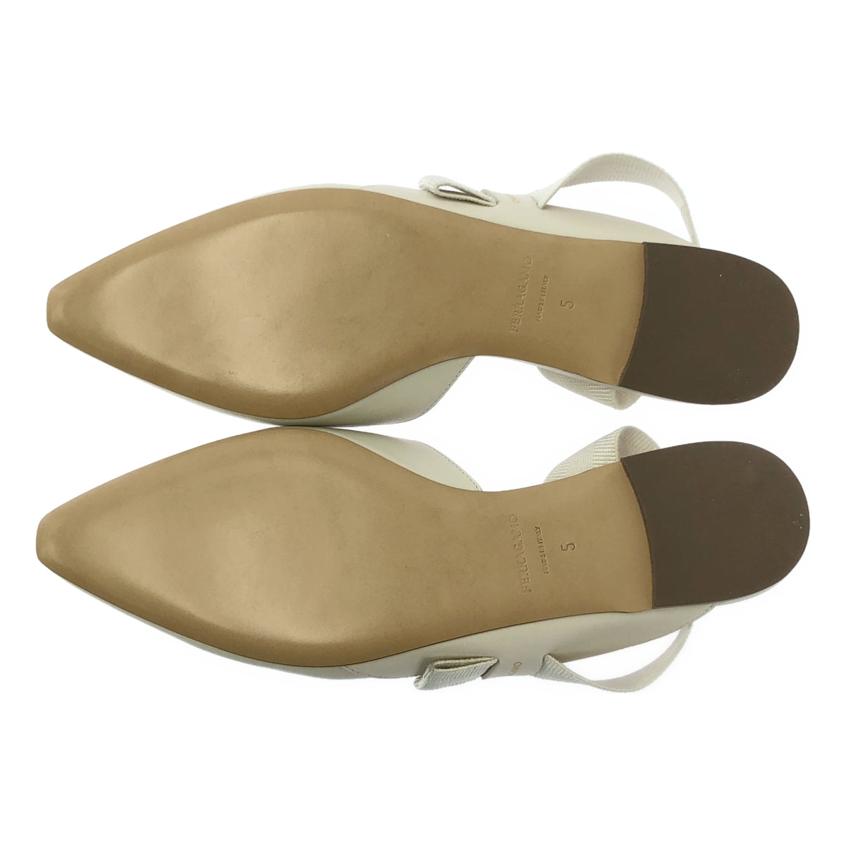 【美品】  FERRAGAMO / フェラガモ | VANIA FLATS / レザー ロゴ ポインテッドトゥ パンプス ミュール | 5 | オフホワイト | レディース