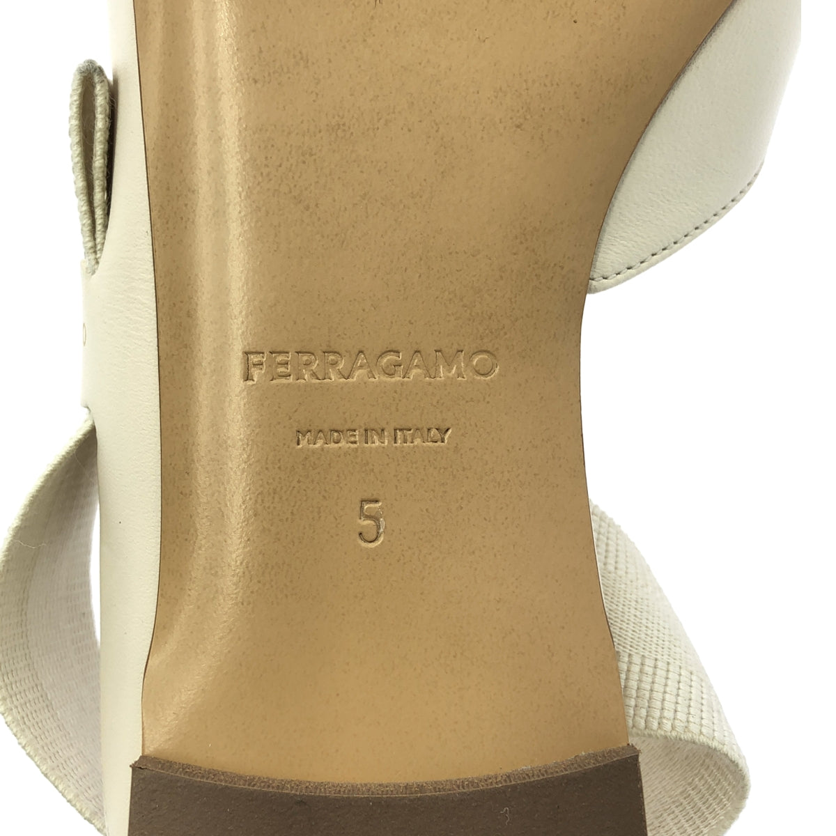 【美品】  FERRAGAMO / フェラガモ | VANIA FLATS / レザー ロゴ ポインテッドトゥ パンプス ミュール | 5 | オフホワイト | レディース