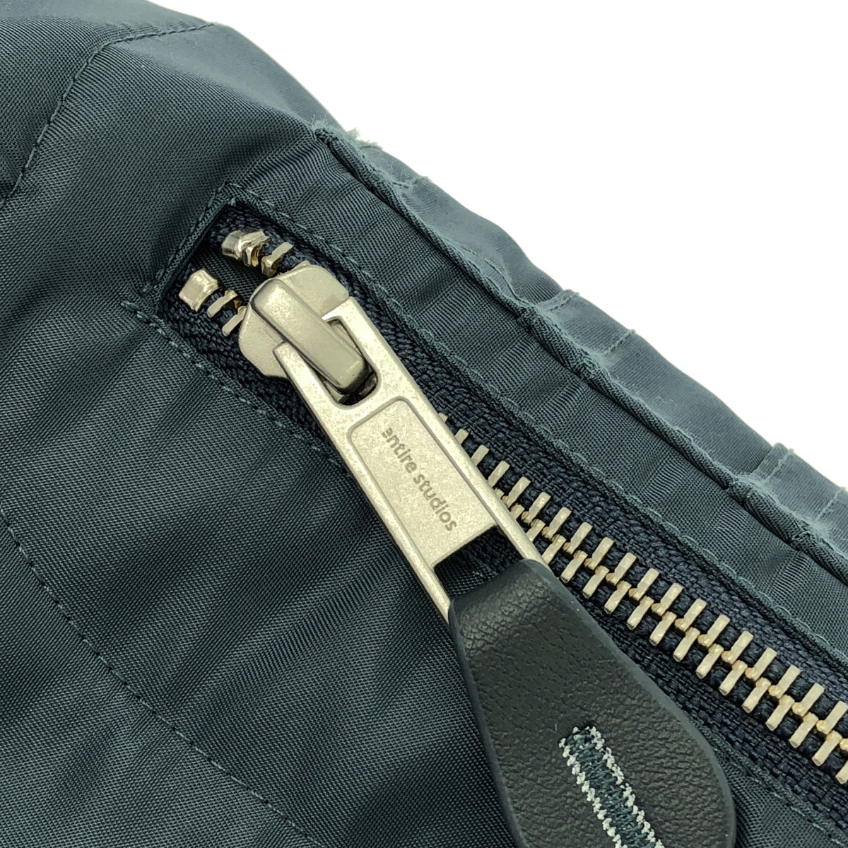 【美品】  entire studios / エンタイアスタジオ | ボンバー ジャケット フーディ / オーバー ブルゾン / キルティング総裏地 | XS | ブルー | メンズ