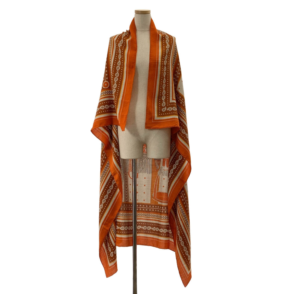 HERMES | 140 Selle de Dignitaire Bandana / 羊絨絲綢 / 貴賓馬鞍頭巾 / 羊絨和絲綢全印花大披肩/圍巾 |