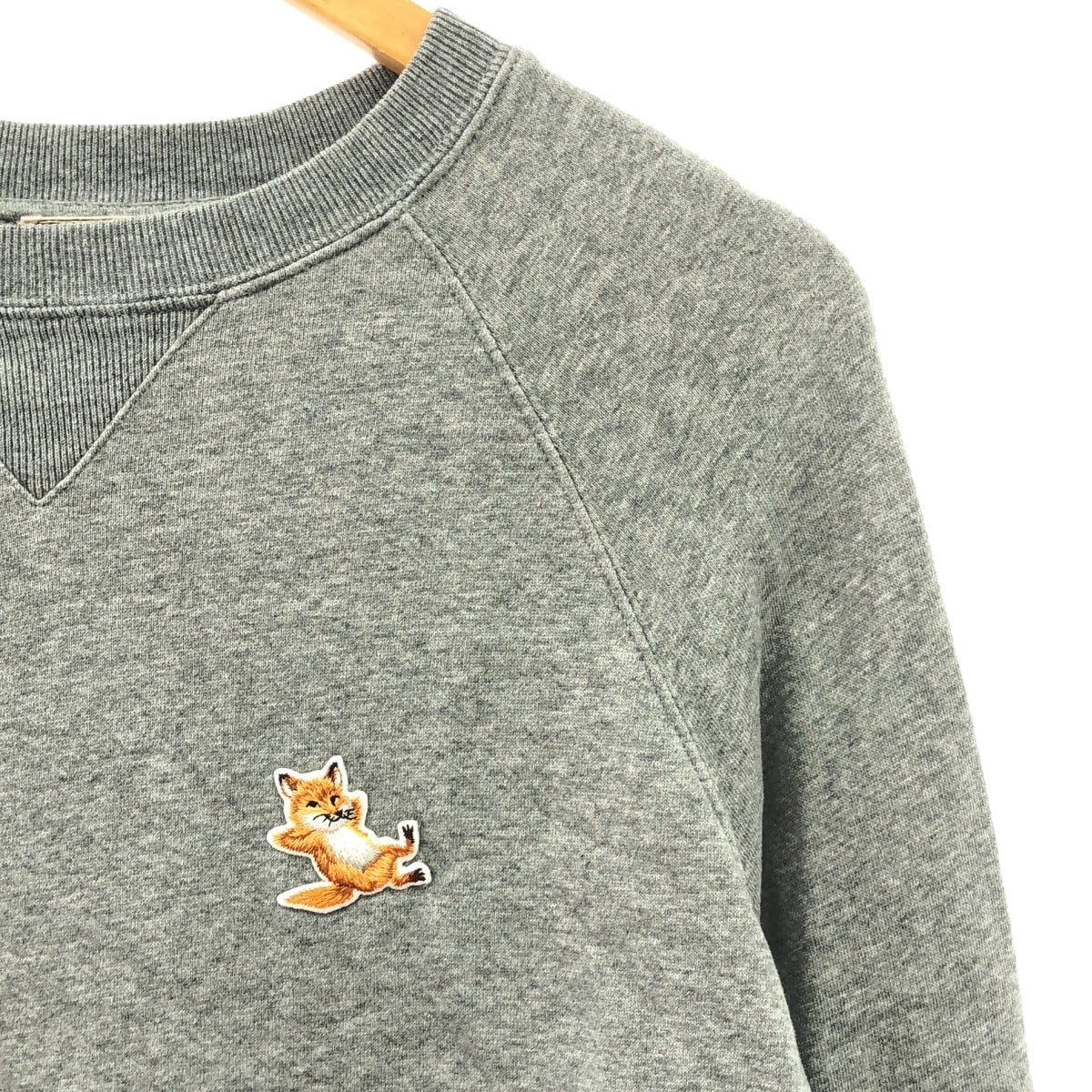 MAISON KITSUNE | One-point patch sweatshirt pullover | XS | Women's