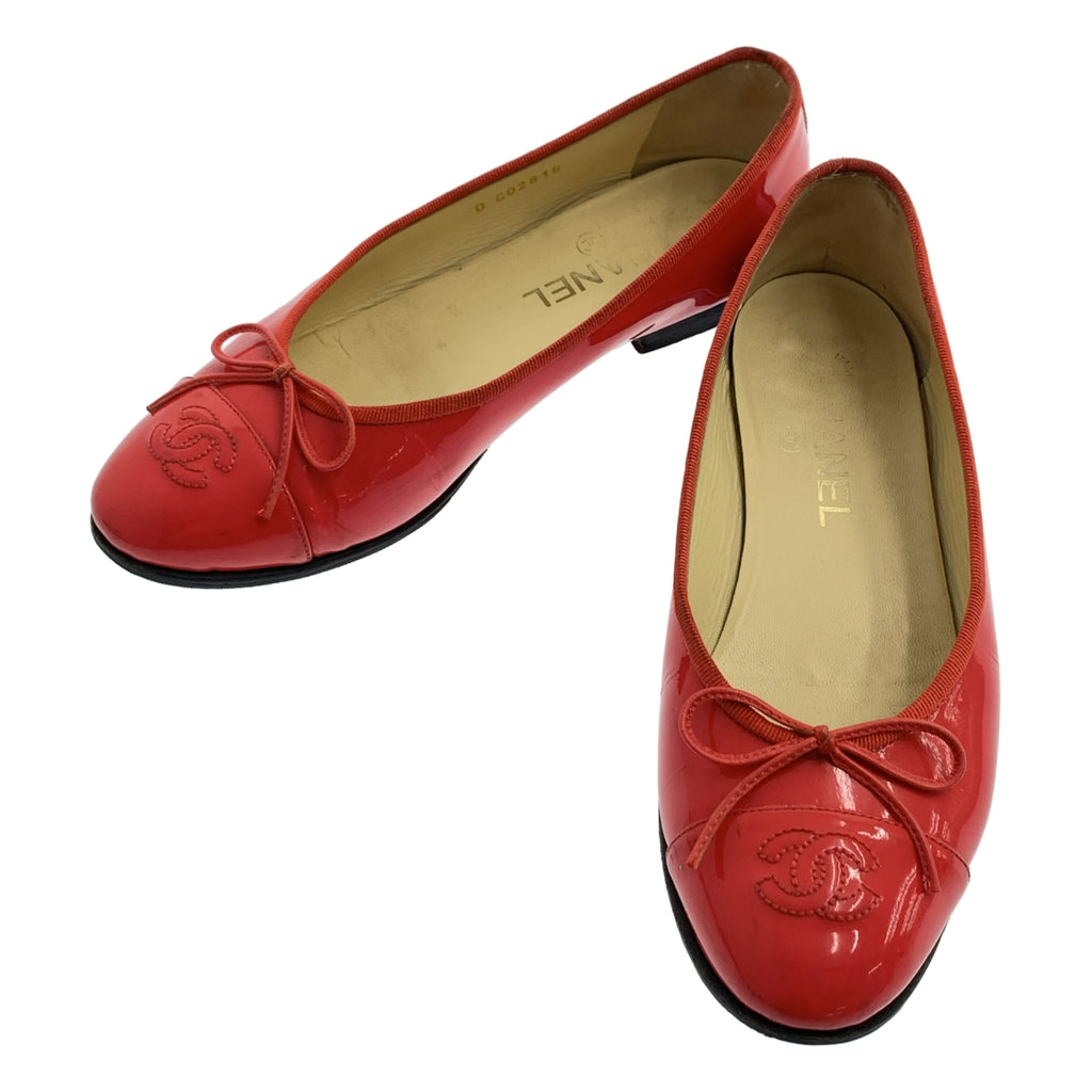 CHANEL / 샤넬 | 특허 가죽 코코 마크 발레리나 플랫 슈즈 | 37 | 여성