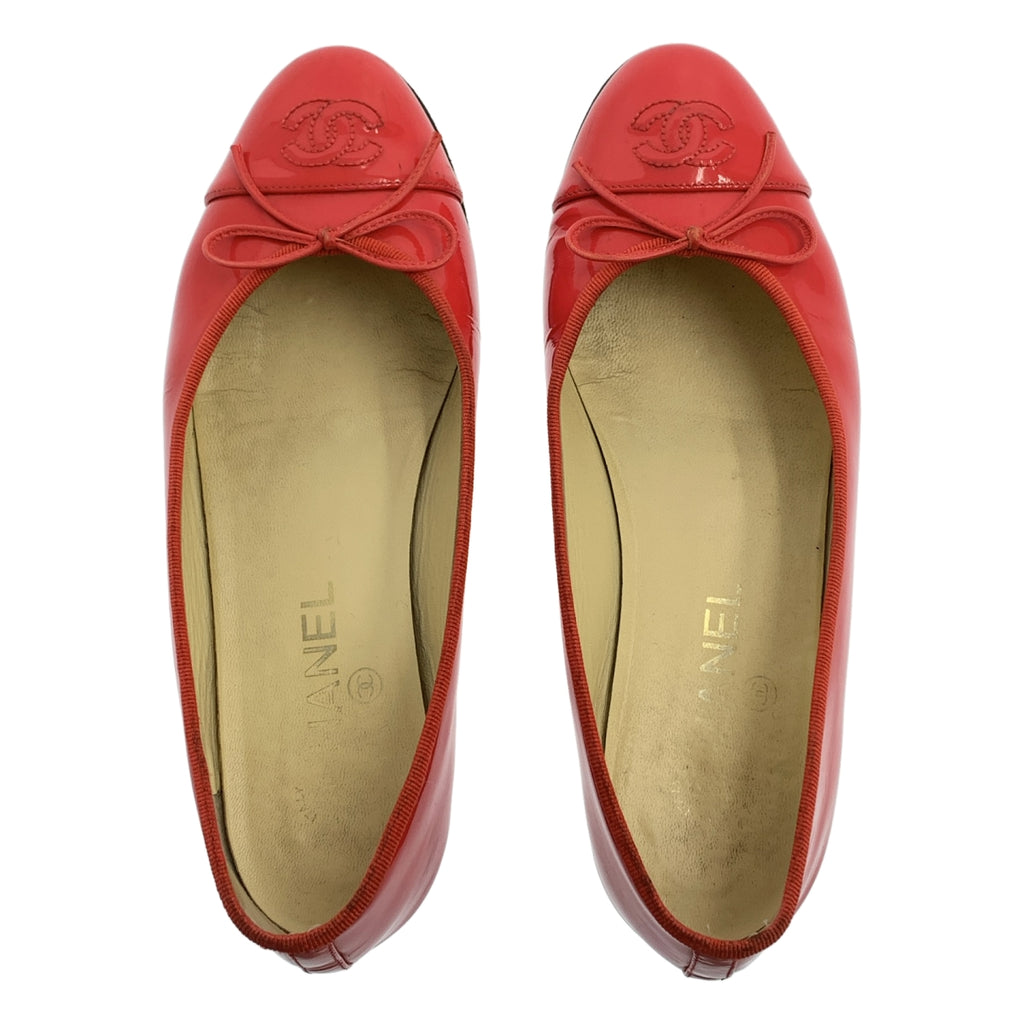 CHANEL / 샤넬 | 특허 가죽 코코 마크 발레리나 플랫 슈즈 | 37 | 여성