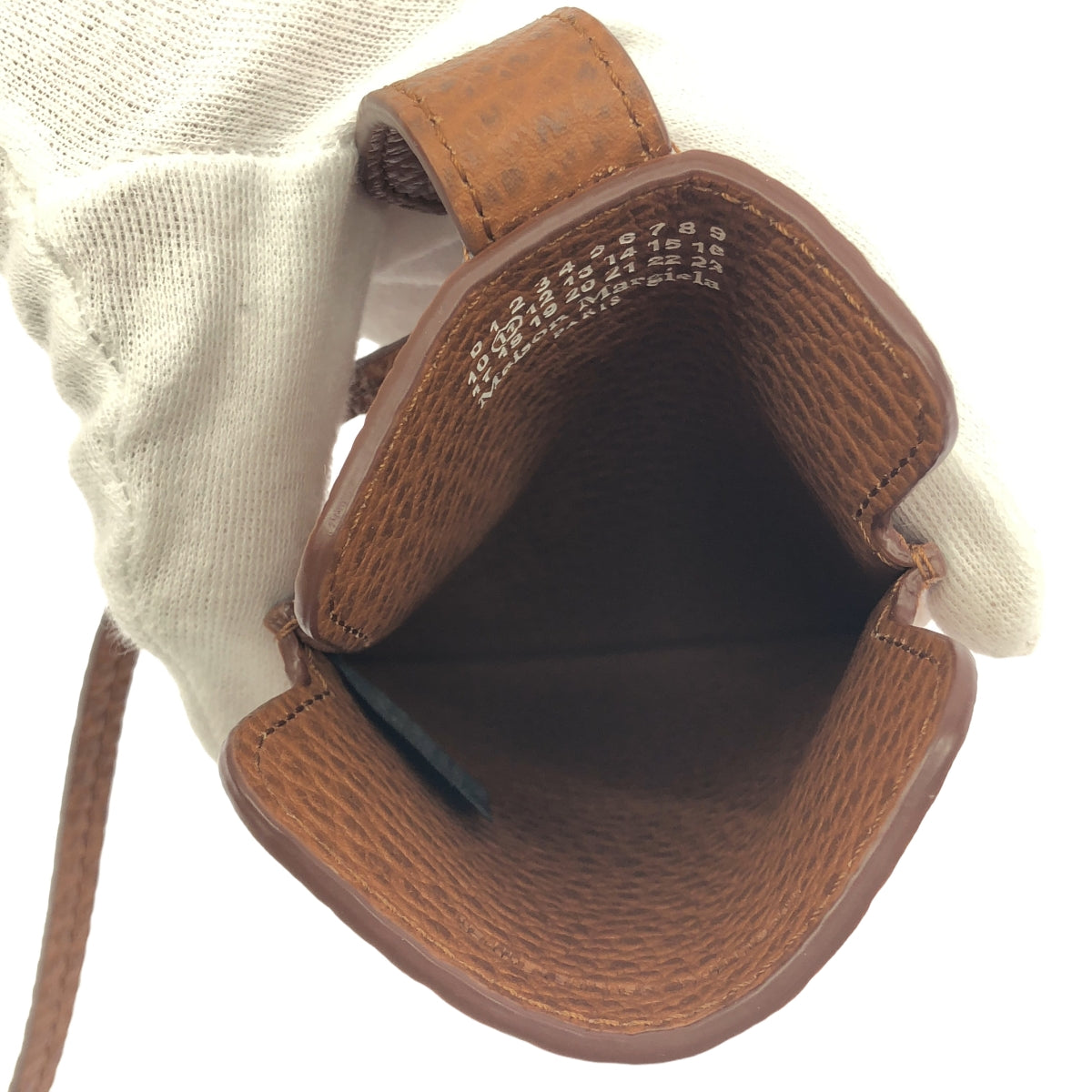 【新品】  Maison Margiela / メゾンマルジェラ | スマホショルダーバッグ | ブラウン | レディース