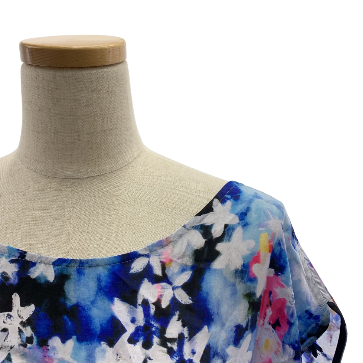 [狀況極佳] Paul Smith | 滿幅花卉腰帶連身裙 | 40碼 | 藍色 | 女款