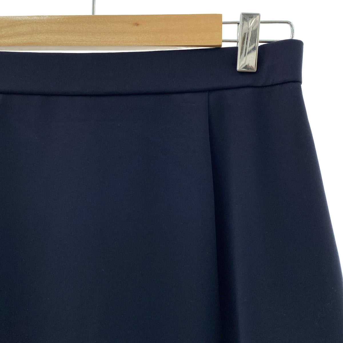 theory luxe | CARELLE LUVE 後開衩褶皺鉛筆裙 | 尺寸 42 |