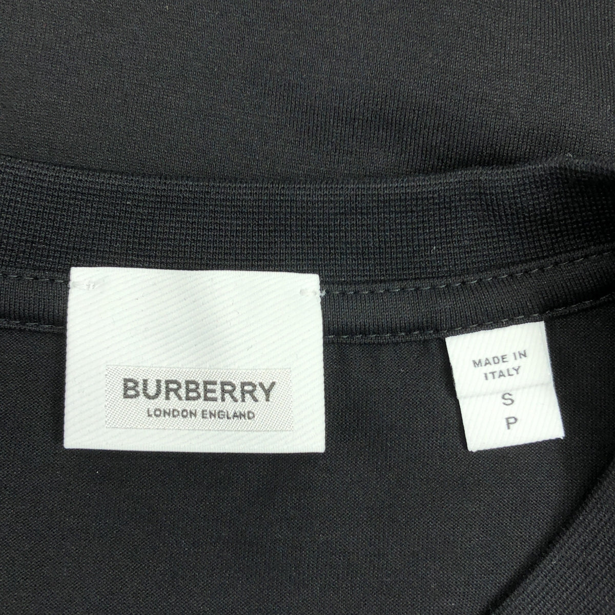 【新品】  BURBERRY LONDON ENGLAND / バーバリーロンドンイングランド | 2022SS | UNIVERSAL PASSPORT クルーネック Tシャツ | S | ブラック / ホワイト | メンズ