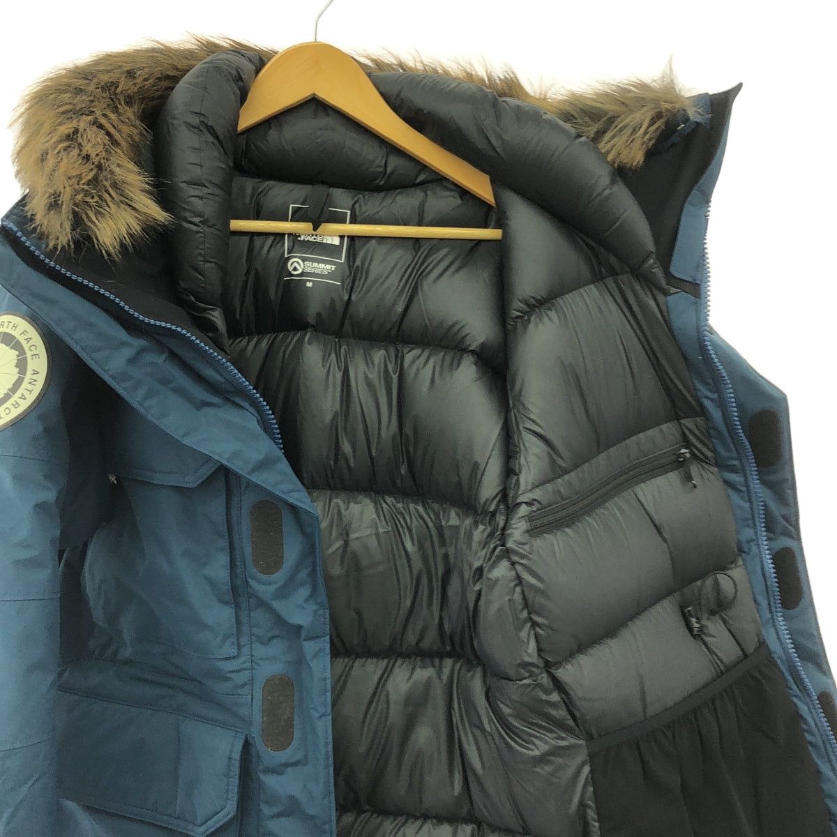 THE NORTH FACE / 北面 | SUMMIT 系列 SOUTHERN CROSS PARKA 南十字星派克大衣羽絨外套 | M | 藍翼青色 | 男款