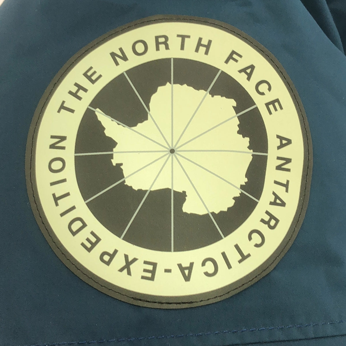 THE NORTH FACE / 北面 | SUMMIT 系列 SOUTHERN CROSS PARKA 南十字星派克大衣羽絨外套 | M | 藍翼青色 | 男款