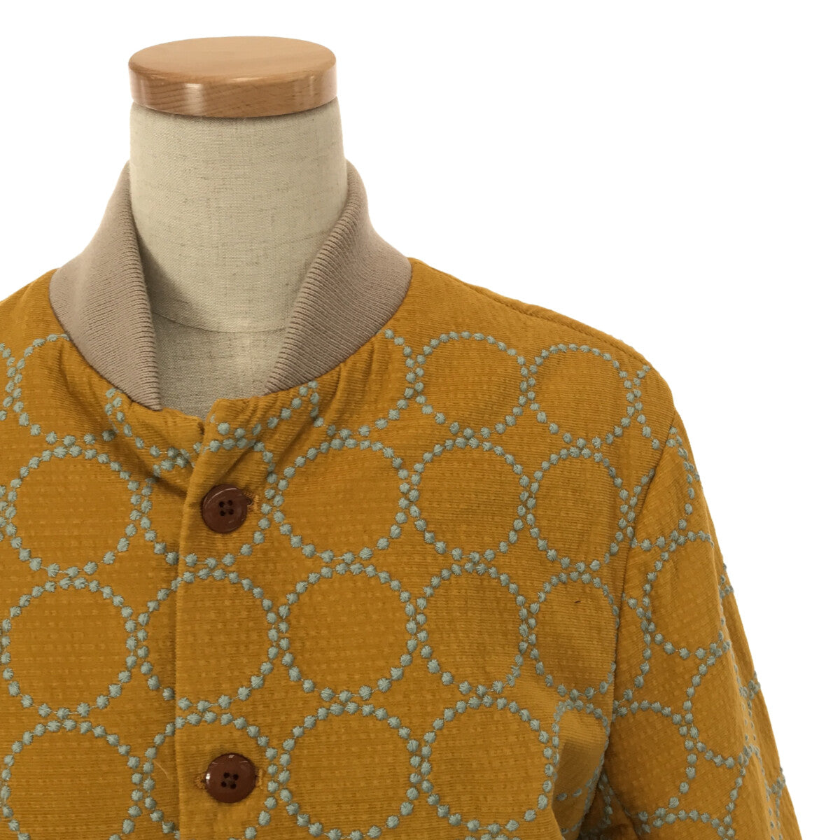 【新品】  mina perhonen / ミナペルホネン | 2022AW | tambourine COAT / 総裏地 タンバリン刺繍 リブ コート | 150/12Y | mustard | レディース