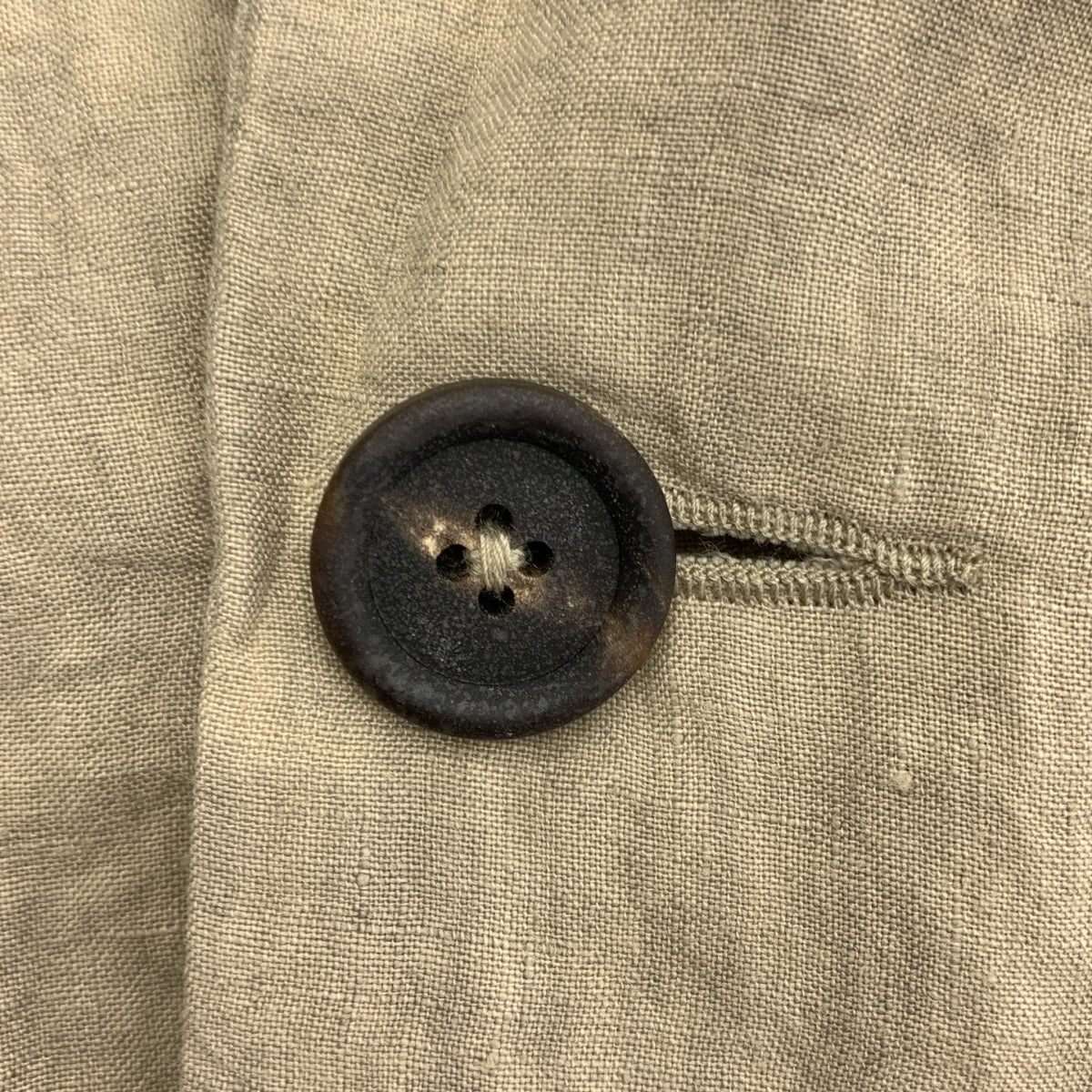 Ziggy Chen | 2025春夏系列 | 隱藏式拼接雙扣外套 | 單排扣大衣 | 44碼 | 男士