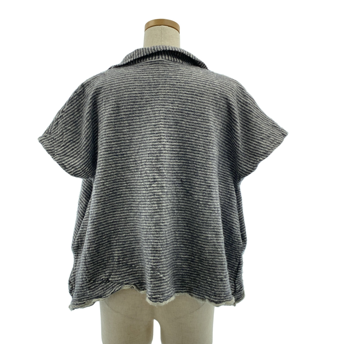 DANIELA GREGIS | 100% 羊絨 / 羊絨雙口袋針織毛衣配披肩 | F 碼 | 女款