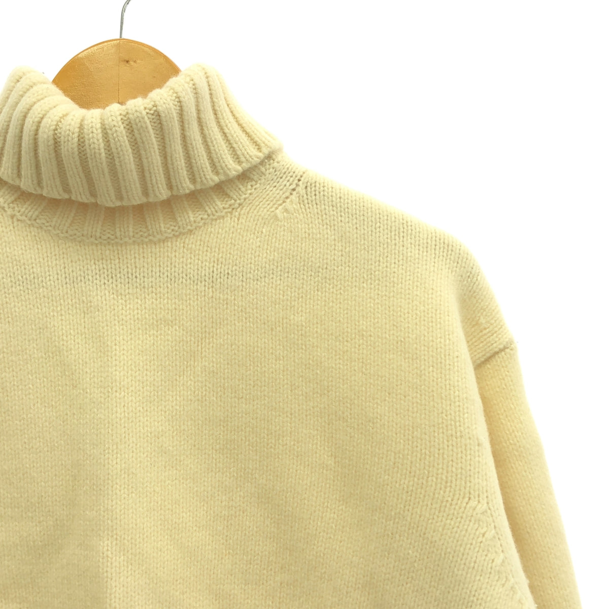 新品タグ付】TOMORROWLAND ウールカシミヤハイネックニット セール