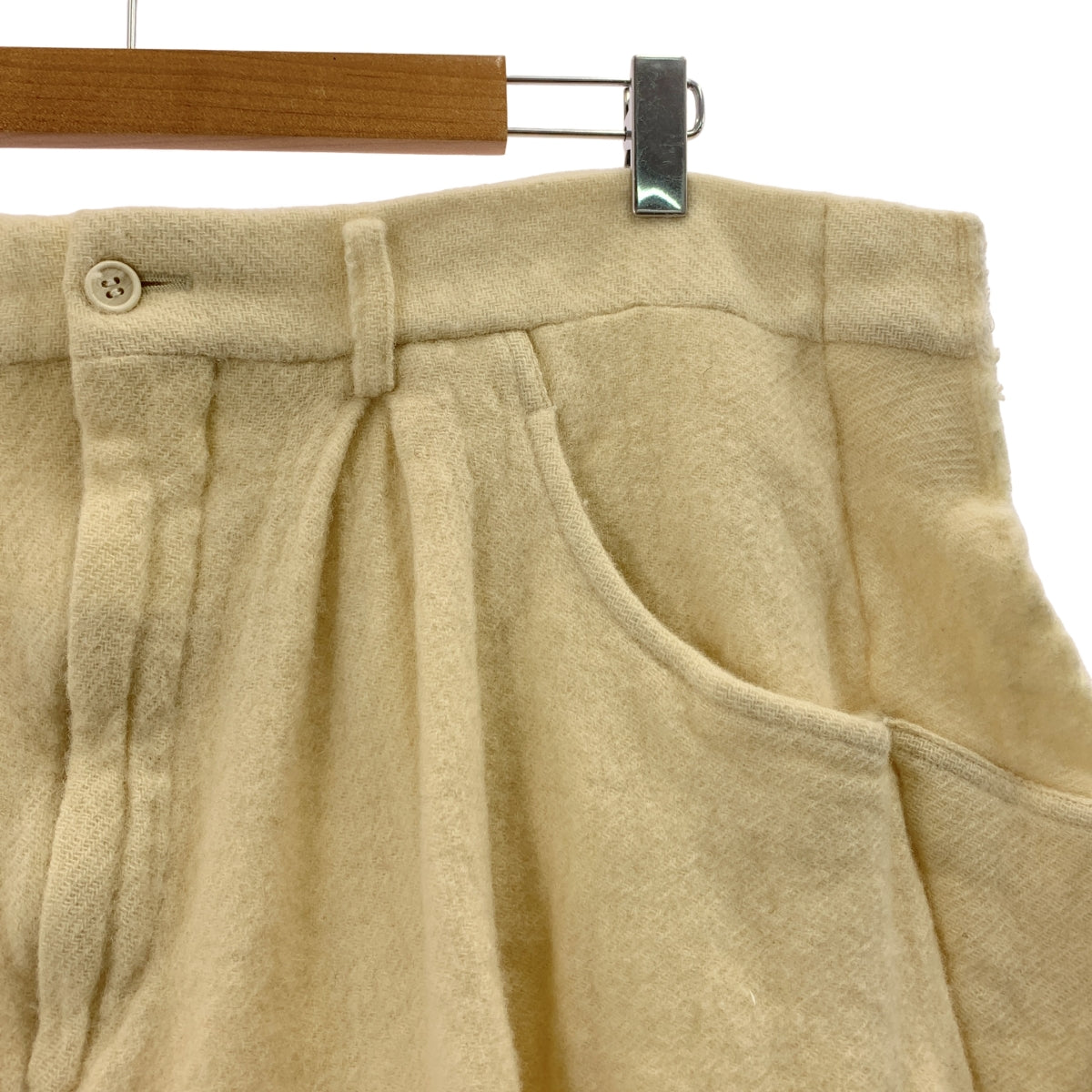 【成色極佳】COMME des GARÇONS HOMME PLUS | 2024 秋冬 | 羊毛縮水內外褶燈籠褲闊腿短褲 | XL碼 | 灰白色 | 男款