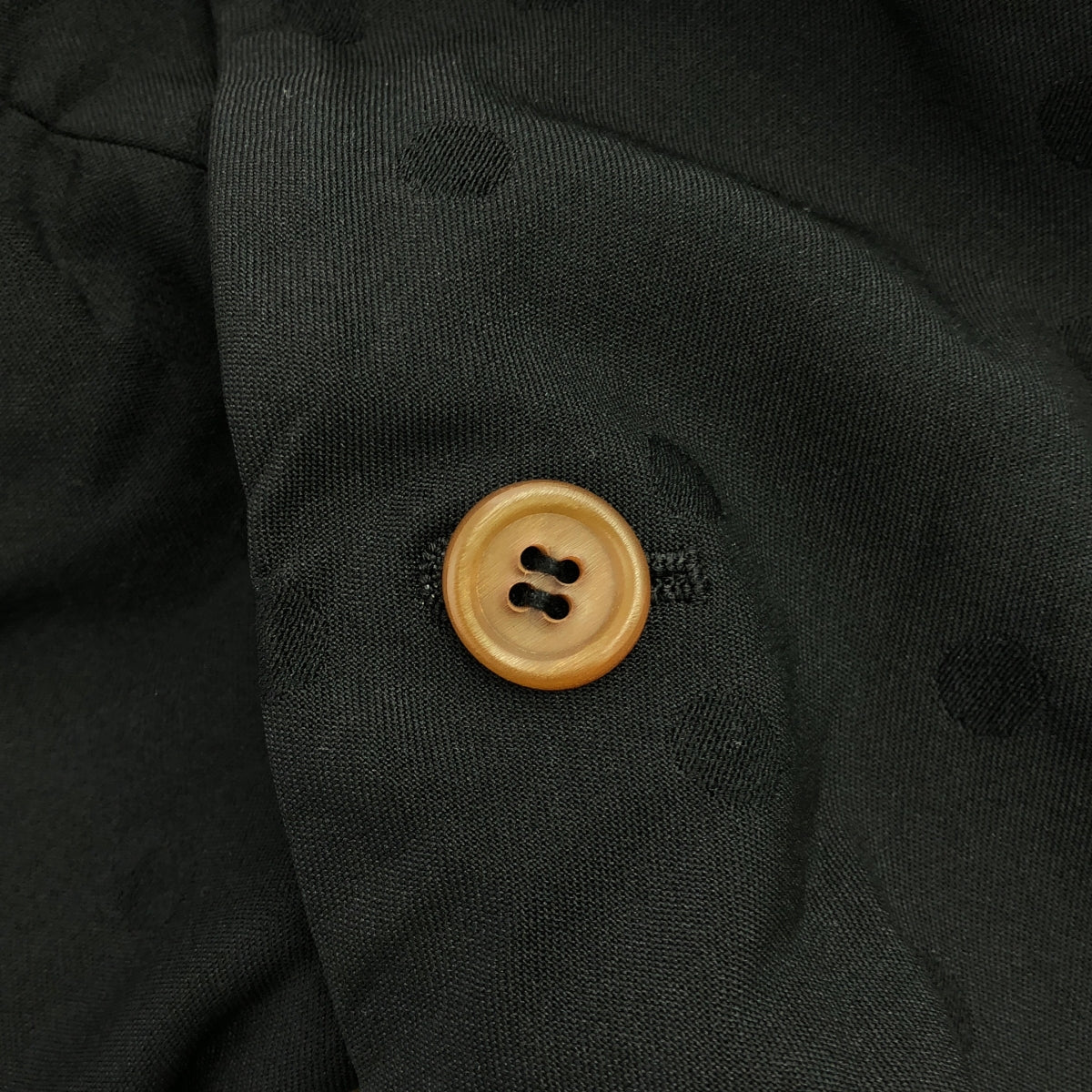 COMME des GARCONS COMME des GARCONS / Comme des | 2013秋冬 |聚酯縮水變形圓點提花拼布外套/全襯裡 |中號 |黑色|女性的