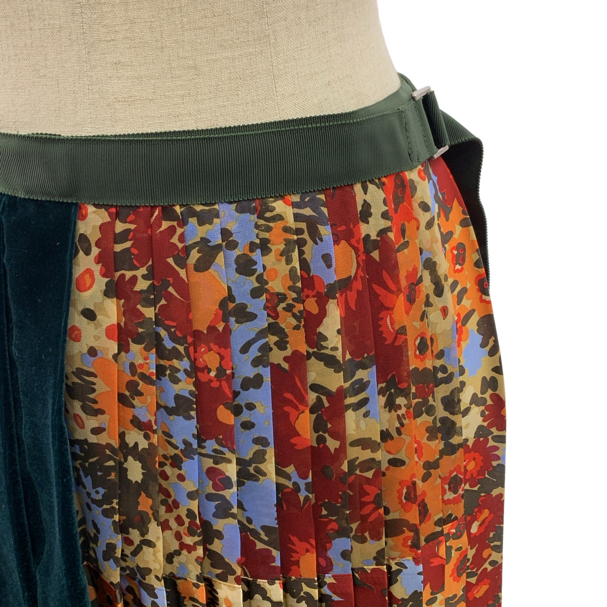 sacai / 사카이 | 플라워 프린트 벨루어 전환 주름 랩 스커트 | 1 | 여성