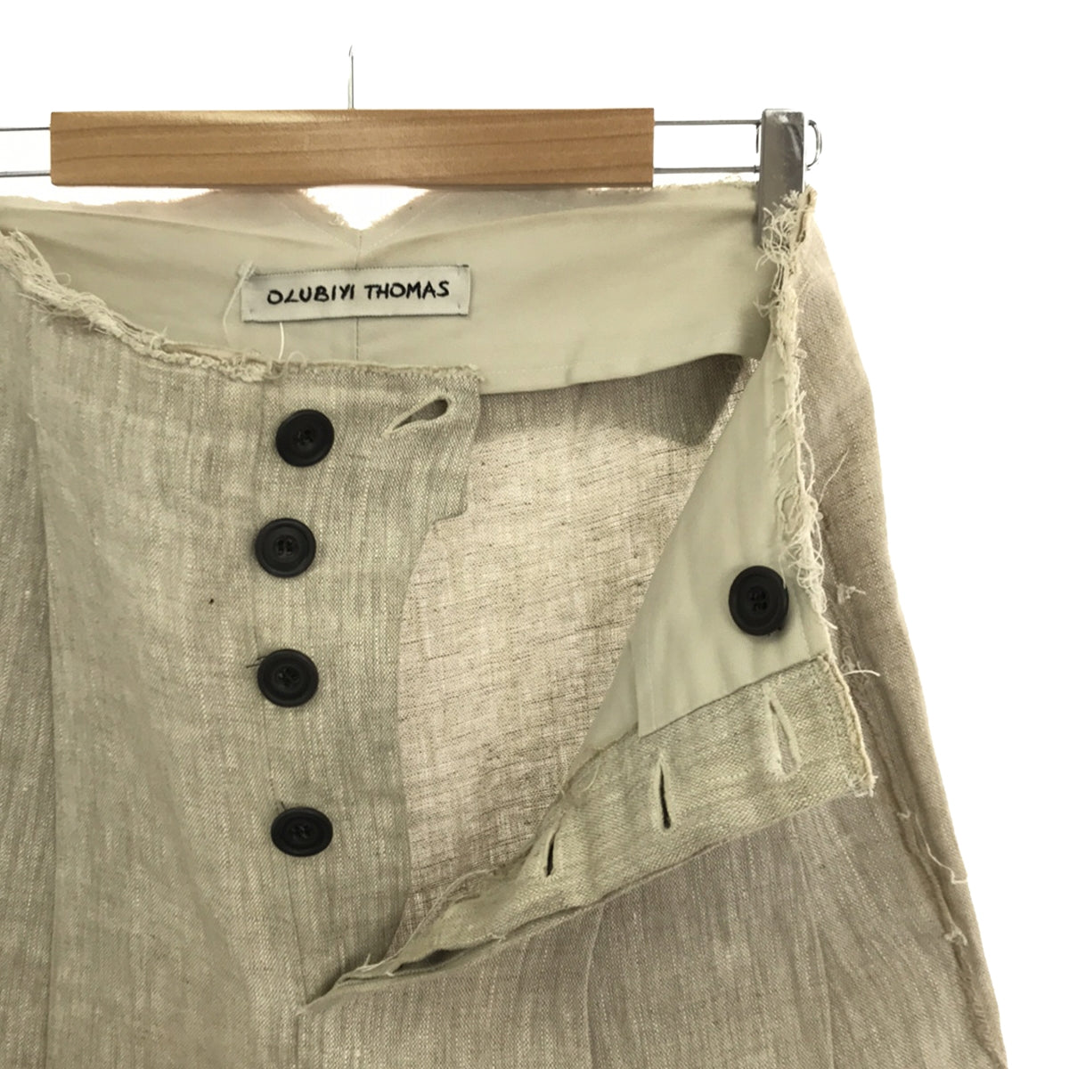 [全新] OLUBIYI THOMAS | 2022春夏 |束腰長褲 復古布料亞麻束腰 2 褶休閒褲 | 2 |燕麥片 |男士