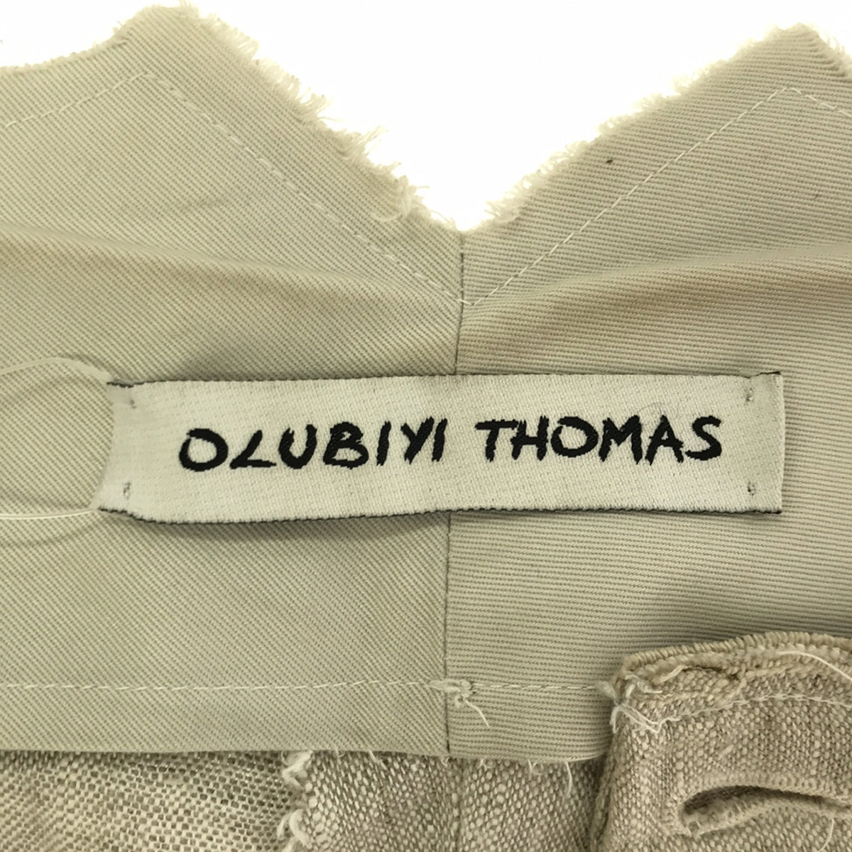 【新品】  OLUBIYI THOMAS / オルヴィトーマス | 2022SS | cinchback trousers ヴィンテージファブリック リネン シンチバック 2タック スラックス | 2 | オートミール | メンズ