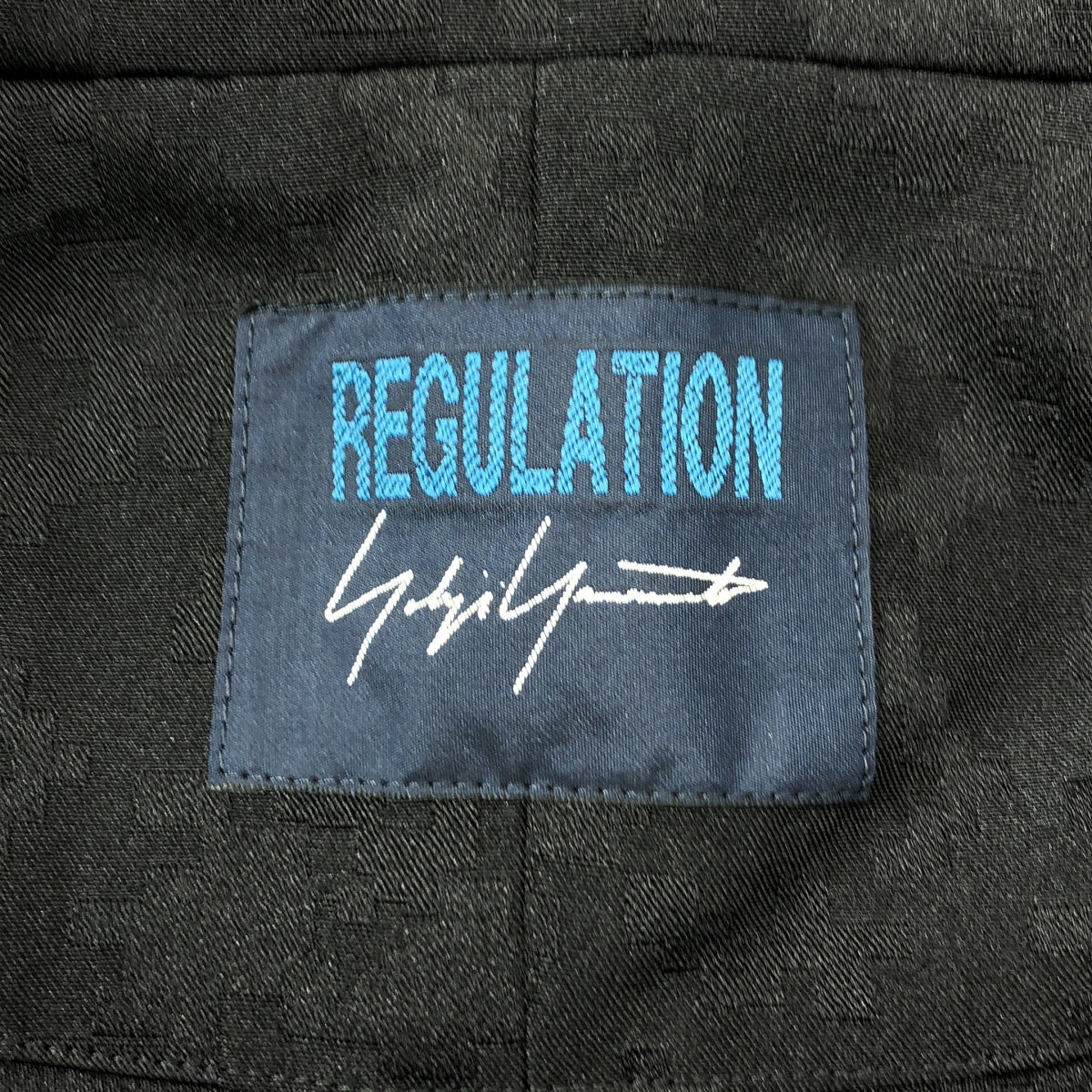 REGULATION Yohji Yamamoto | 2017 春夏 | 提花蕾絲多層立領大衣 | 3 碼 | 黑色 | 女款