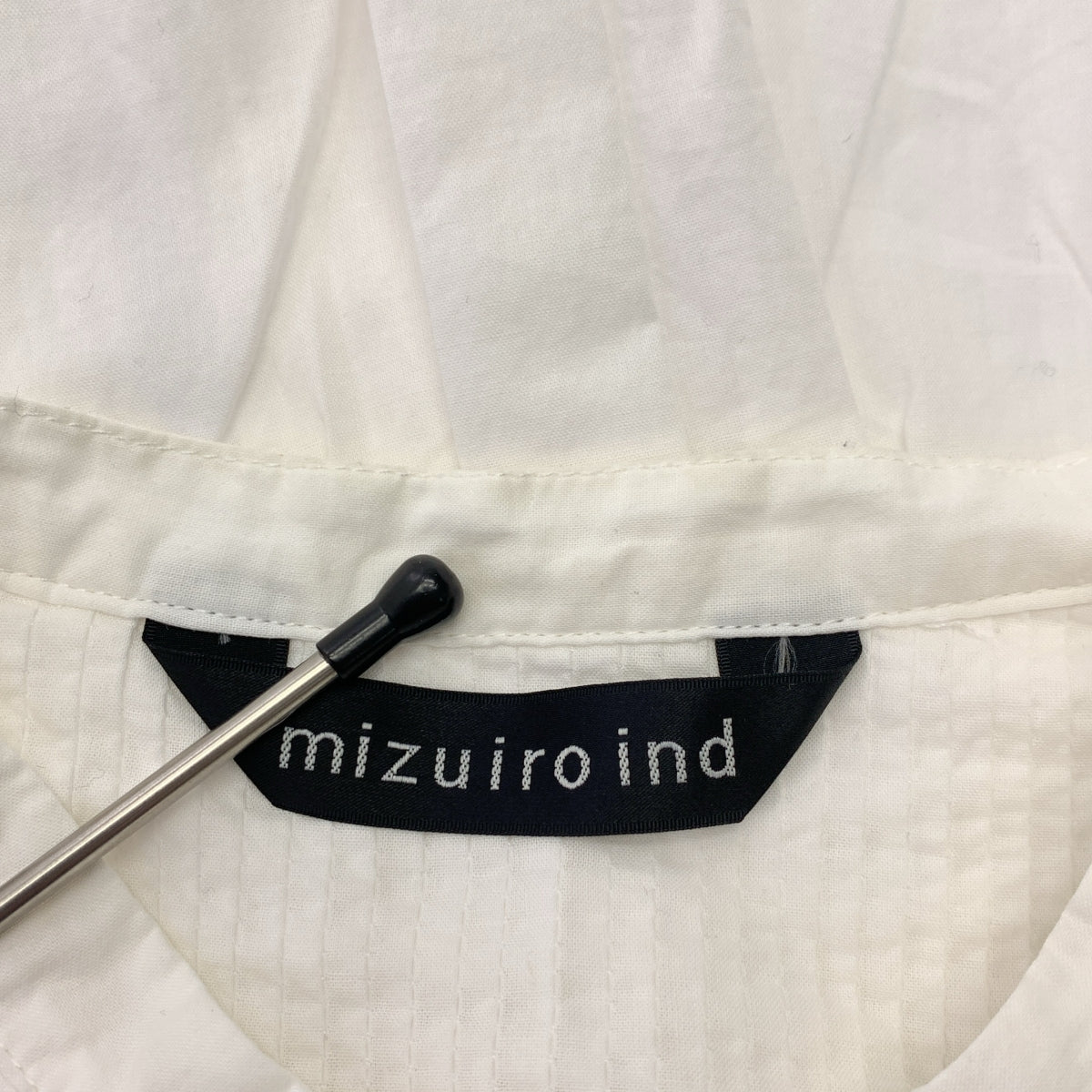mizuiroind / ミズイロインド | スタンドカラー ピンタック シャツ | ホワイト | レディース