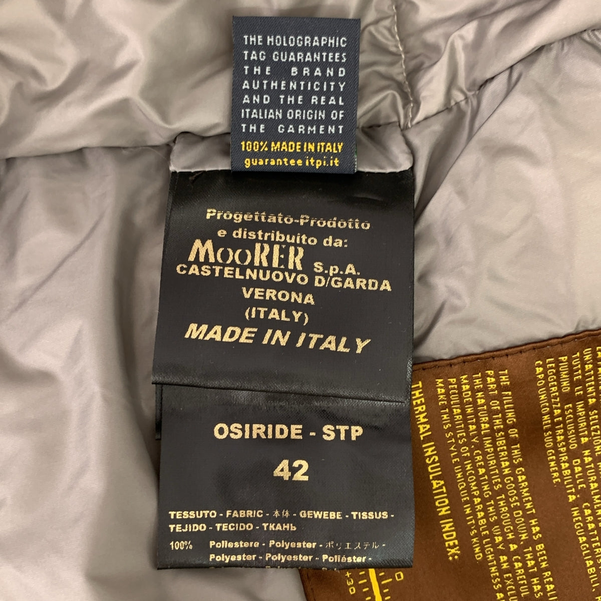 MooRER MANILA STP 淺灰色連帽羽絨服，女款，成色極佳