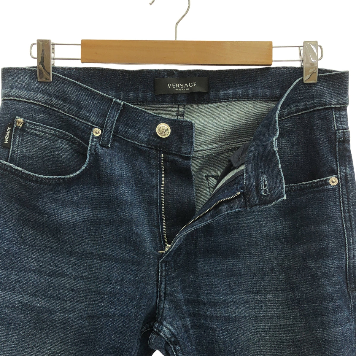 詹尼范思哲 |破舊美杜莎貼片牛仔褲 |尺寸 32 |靛藍 |男士