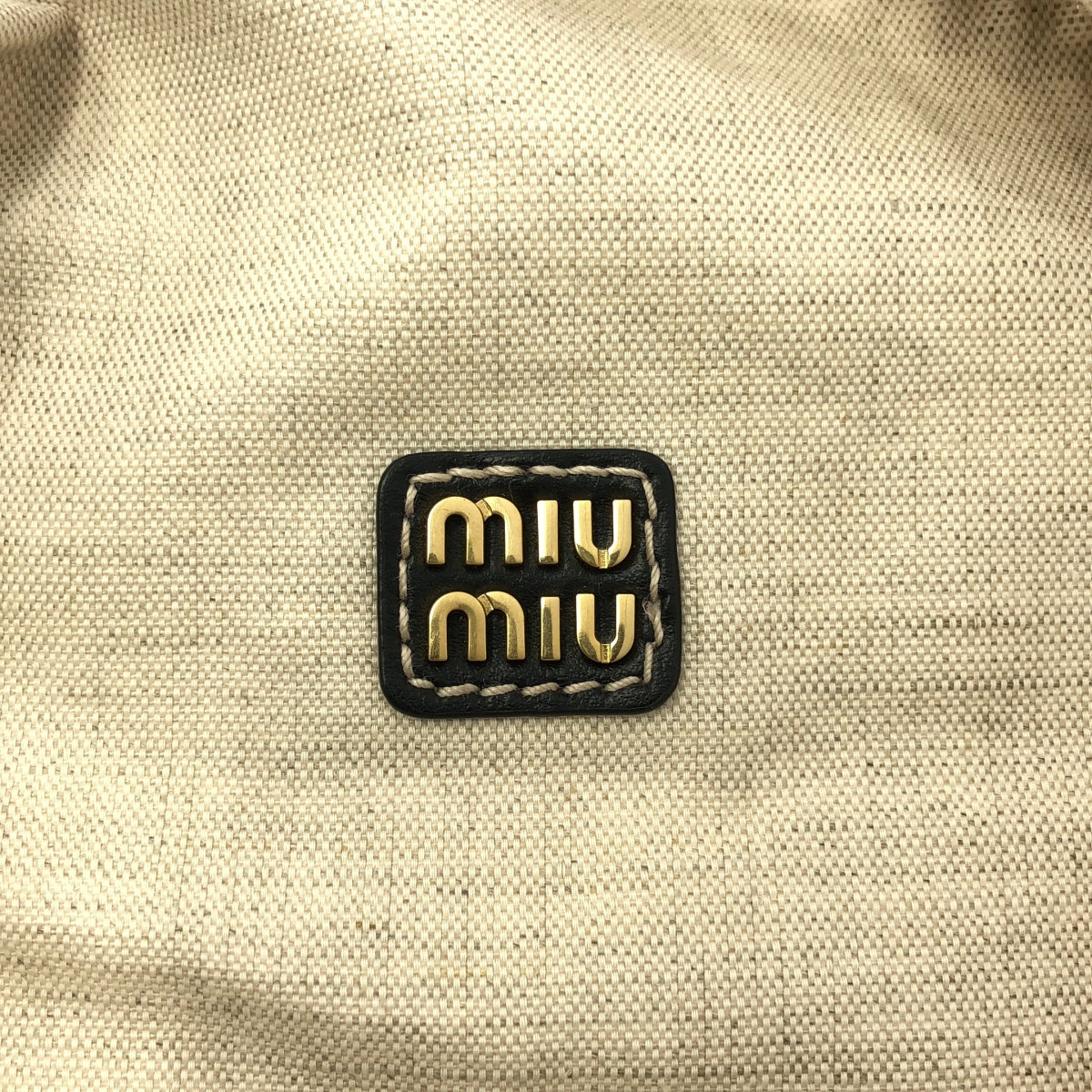 [狀況極佳] Miu Miu | 常春藤拉菲草效果手提包 | 米色 | 女款