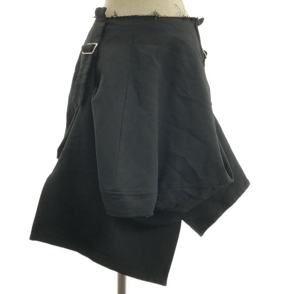 [狀況極佳] COMME des GARÇONS | 2016 秋冬 | 聚酯飾面，鏤空，可調式半身裙 | S碼 | 黑色 | 女款