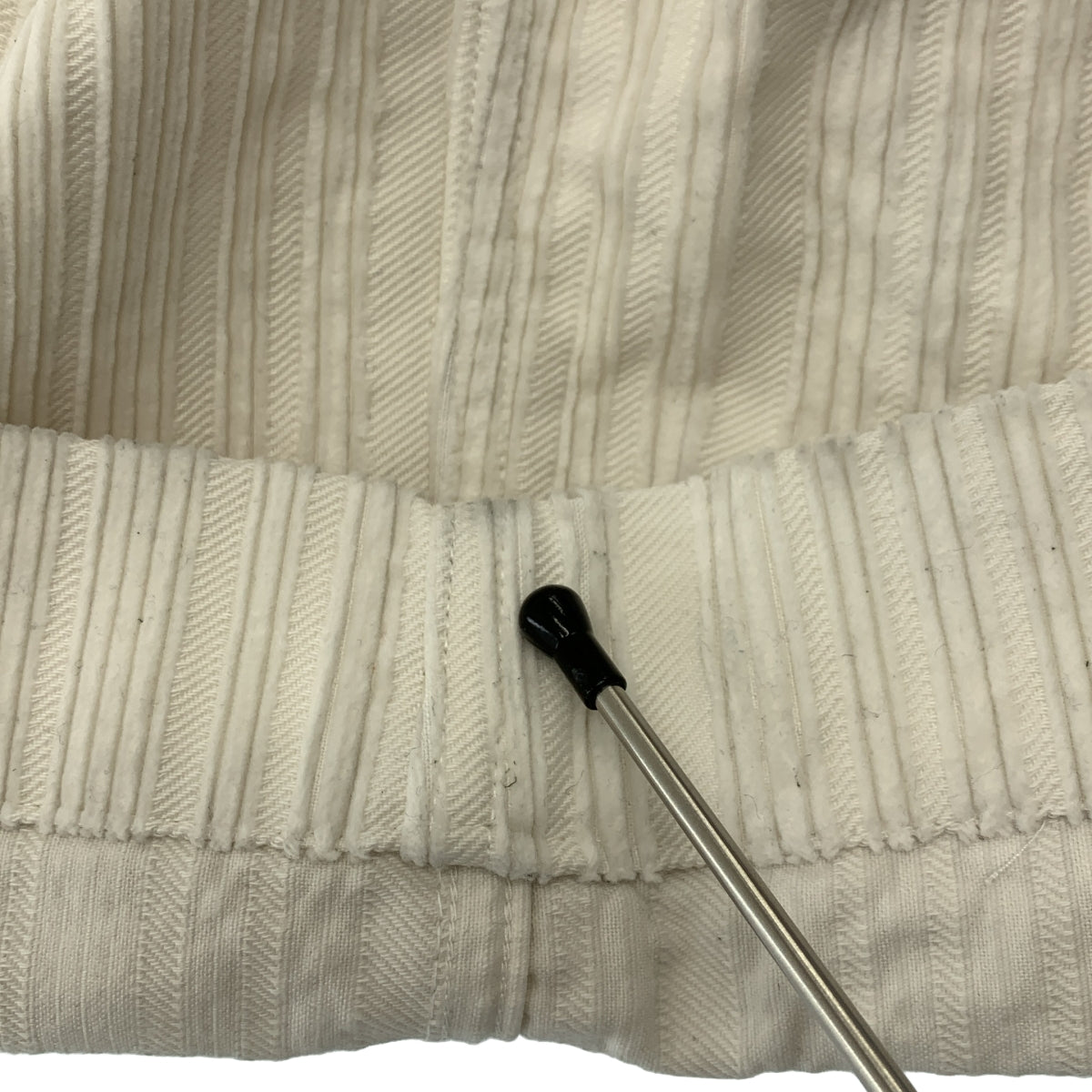 AUBETT | 隨機燈芯絨休閒褲 | M碼 | 白色 | 男士