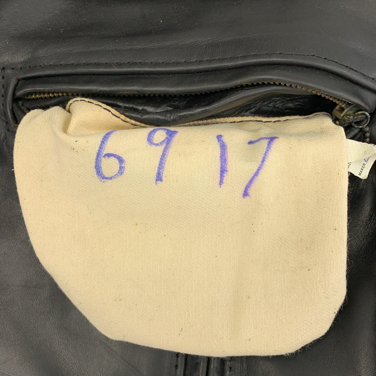 【成色極佳】AEROLEATHER | 20世紀90年代 | 真馬皮雙排扣騎手夾克 | 全襯裡 | 尺寸34 | 黑色 | 男士