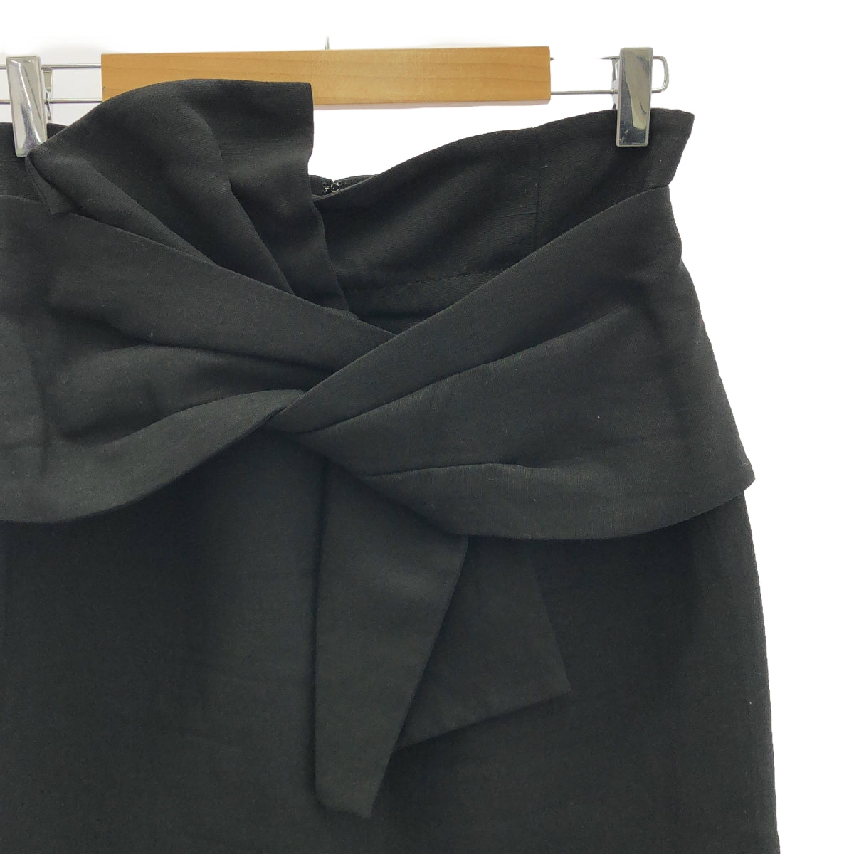 ADORE | Bonded Linen Ribbon Design Skirt | Size 38 | Women's