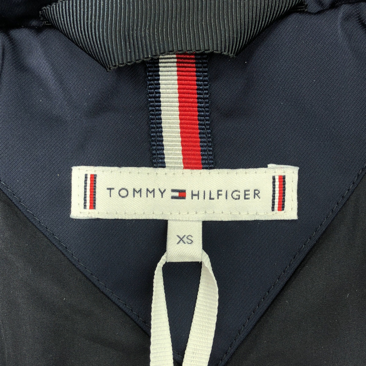 【美品】  TOMMY HILFIGER / トミーヒルフィガー | サテンフーデッド ダウンジャケット | XS | ダークネイビー | レディース