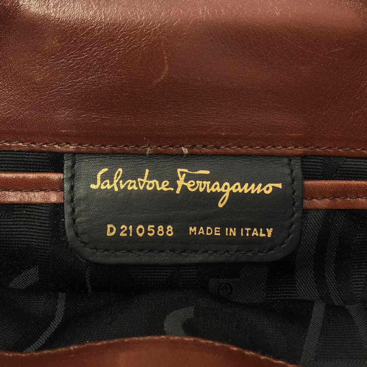 薩爾瓦托·菲拉格慕 | Vara 絲帶皮革單肩包 | SHOPBOP