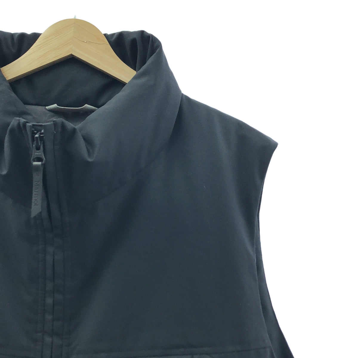 [狀況極佳] Marmot Infuse | ONLY ARK 獨家羽絨背心 GORE-TEX INFINIUM 1000Fill Gore-Tex 羽絨背心 | XL | 黑色 | 男款