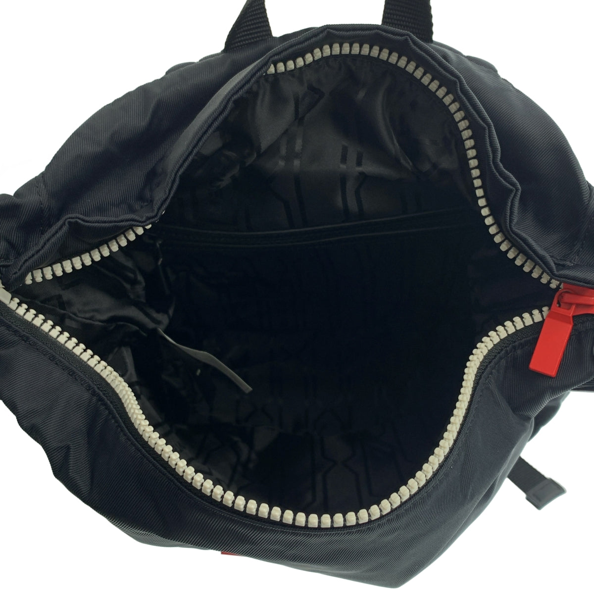 HUNTER / 헌터 | 나일론 톱 클립 배낭 |