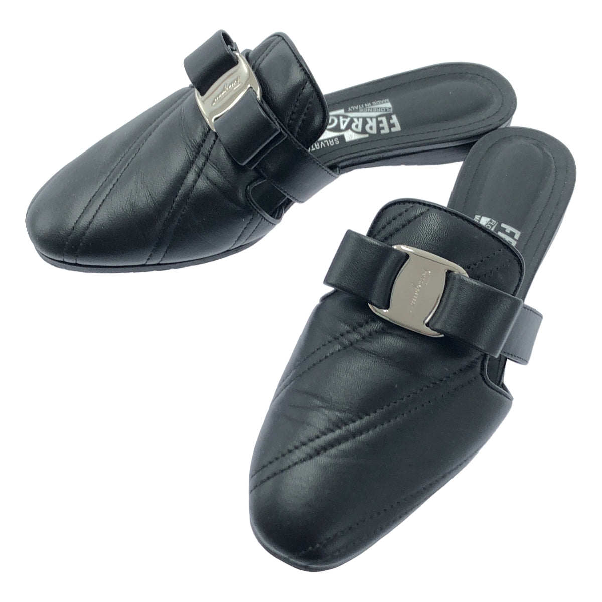 【미품】 FERRAGAMO / 페라가모 | BRIZA Q2 / 가죽 로고 플레이트 리본 샌들 | 4 1/2 | 블랙 | 여성