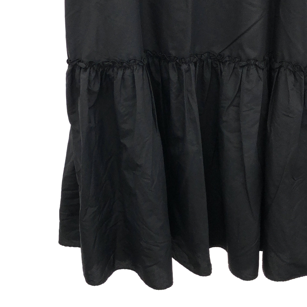 乾淨整齊 | 2022 春夏 | 尼龍吊帶連身裙 | F 碼 | 女款