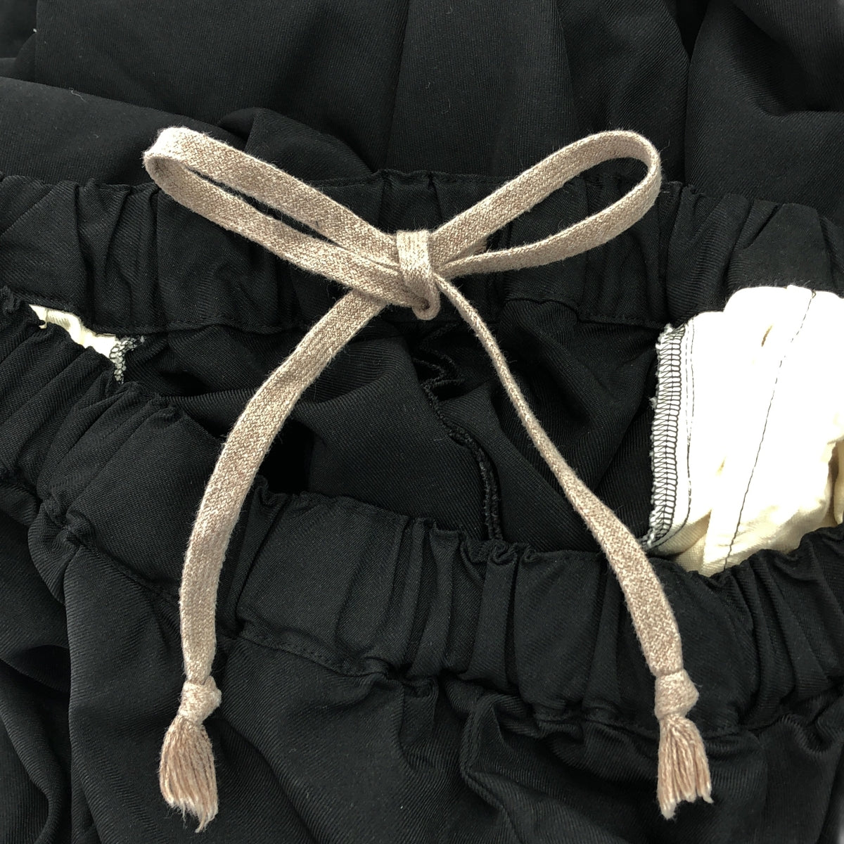 [狀況良好] COMME des GARCONS | 2021SS | 聚酯收縮抽繩超大寬褲 | S | 黑色 | 女款