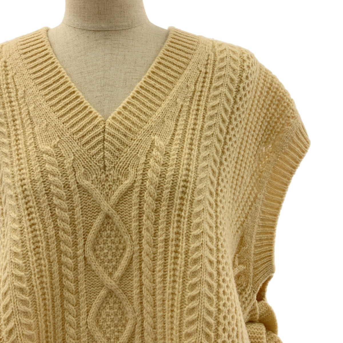 【美品】  tao COMME des GARCONS / タオコムデギャルソン | 2022AW | ウール リボン ケーブル アランニット ベスト | S | ベージュ | レディース