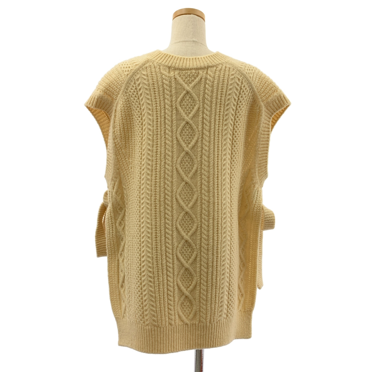 【美品】  tao COMME des GARCONS / タオコムデギャルソン | 2022AW | ウール リボン ケーブル アランニット ベスト | S | ベージュ | レディース